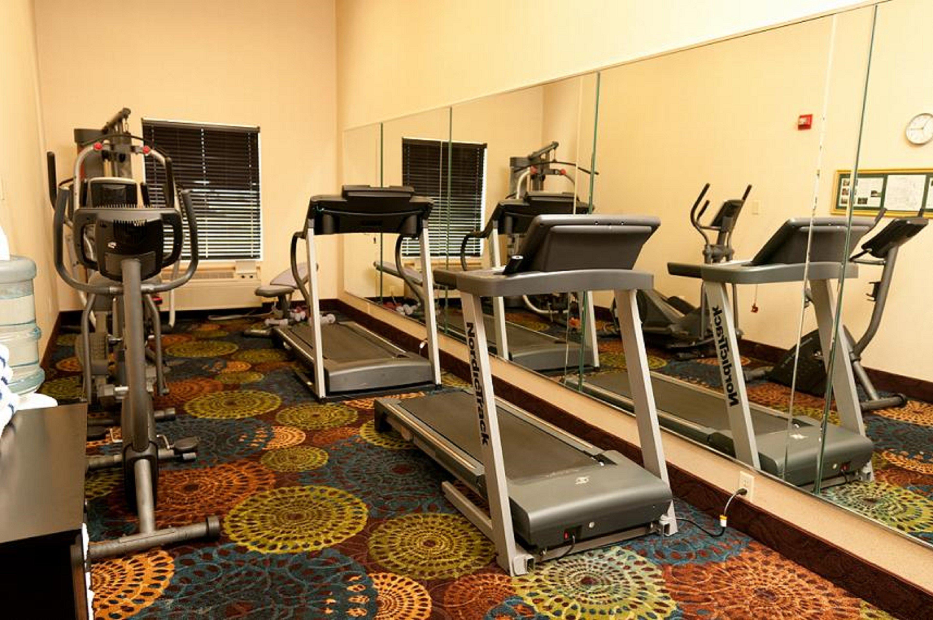Holiday Inn Express Hotel & Suites Bloomington-Normal University Area By Ihg Exterior foto